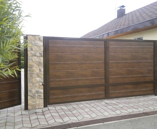 Распашные ворота в Железноводске